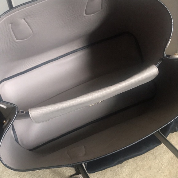Prada bag.Authentic! - Picture 7 of 10